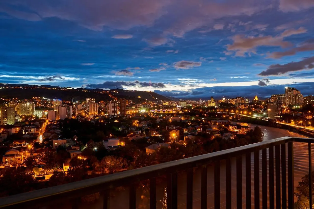Apartment By The River Tbilisi