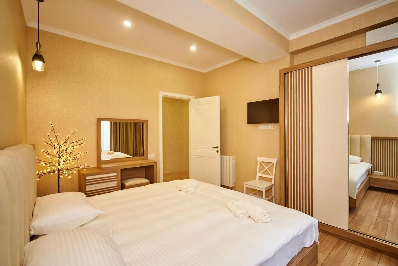 Apartment By The River Tbilisi